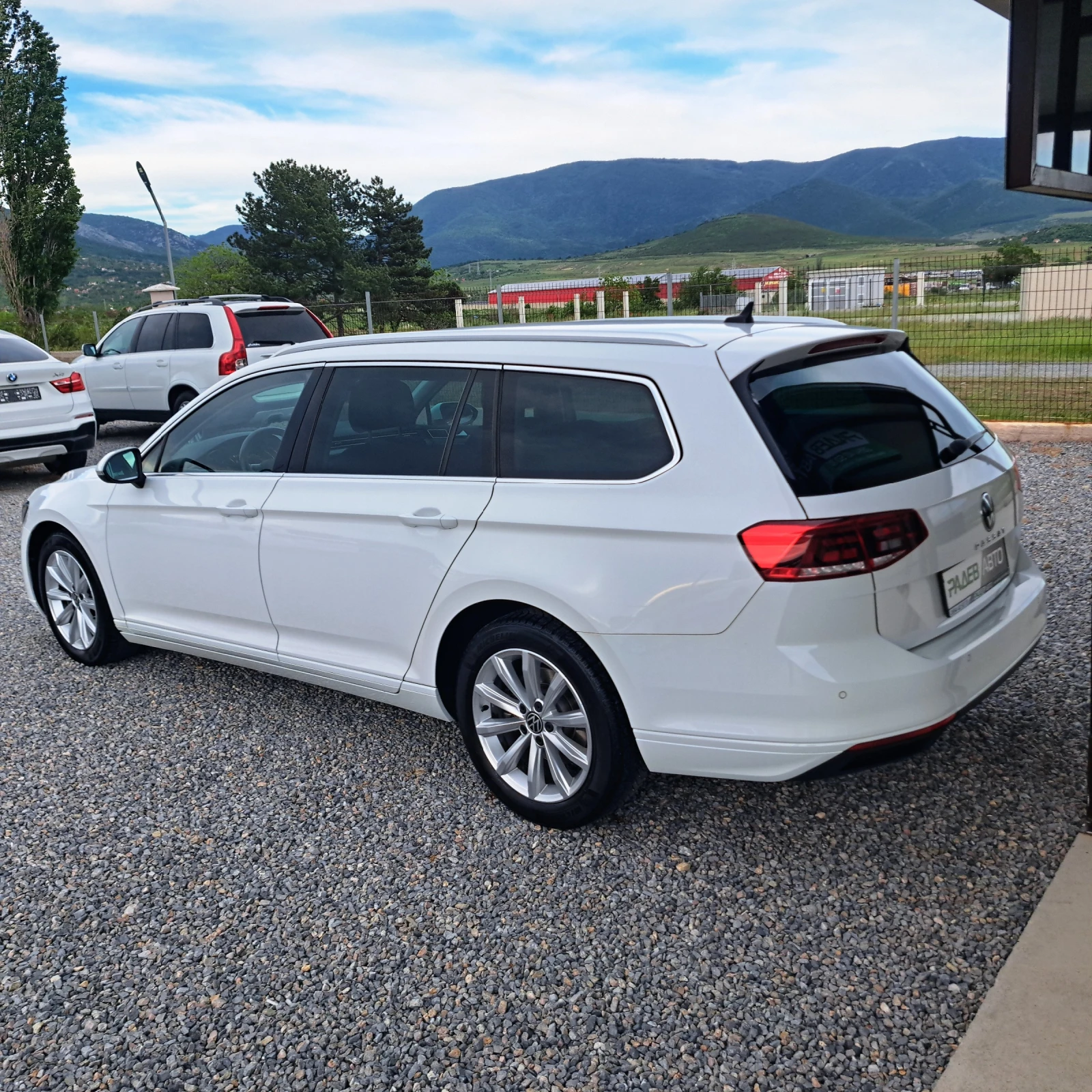 VW Passat Variant 2.0 TDI SCR EVO DSG Business* �������!*  | Mobile.bg � ����������� 4