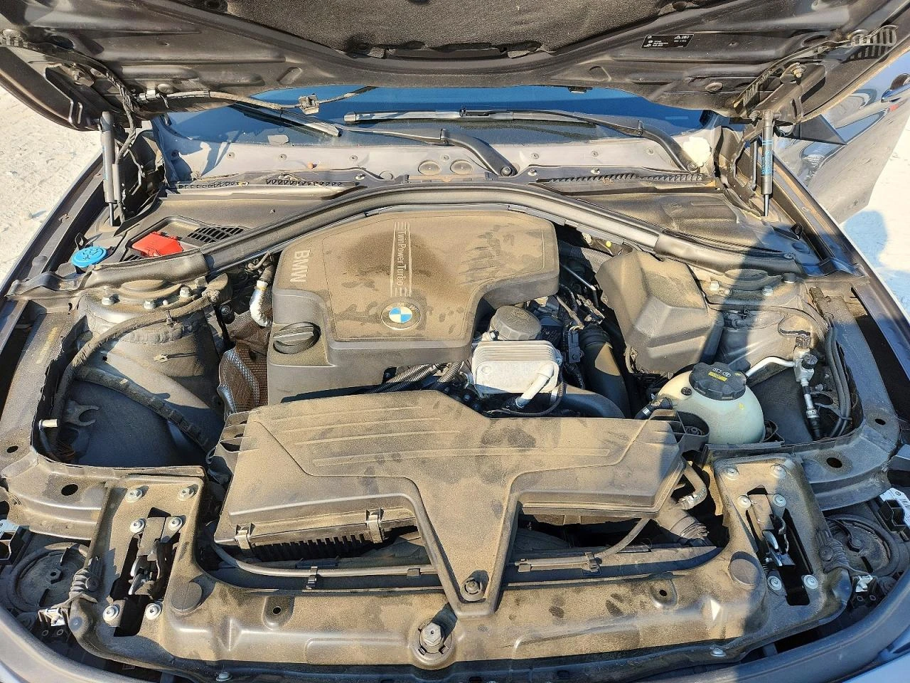 BMW 320 2.0l Xi, снимка 11 - Автомобили и джипове - 54705902