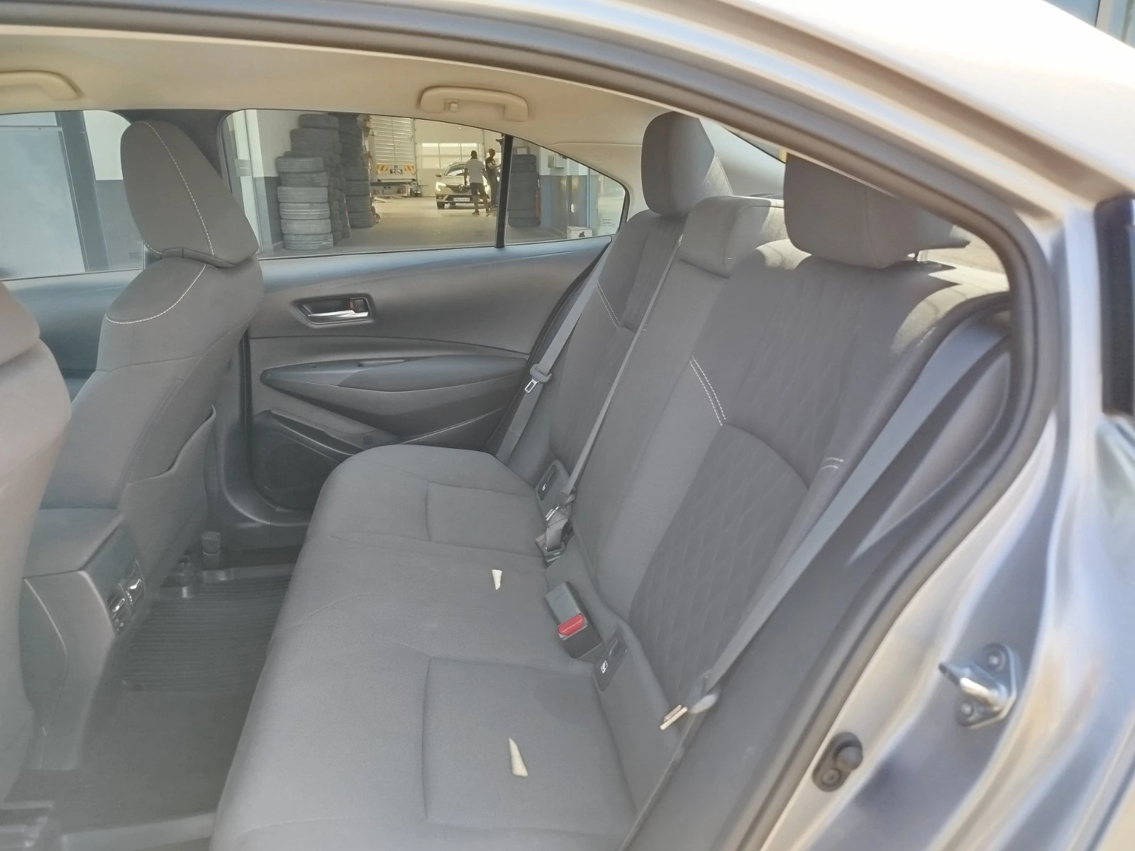 Toyota Corolla 1.8Hybrid/ 122к.с./ E-CVT, снимка 15 - Автомобили и джипове - 55229573