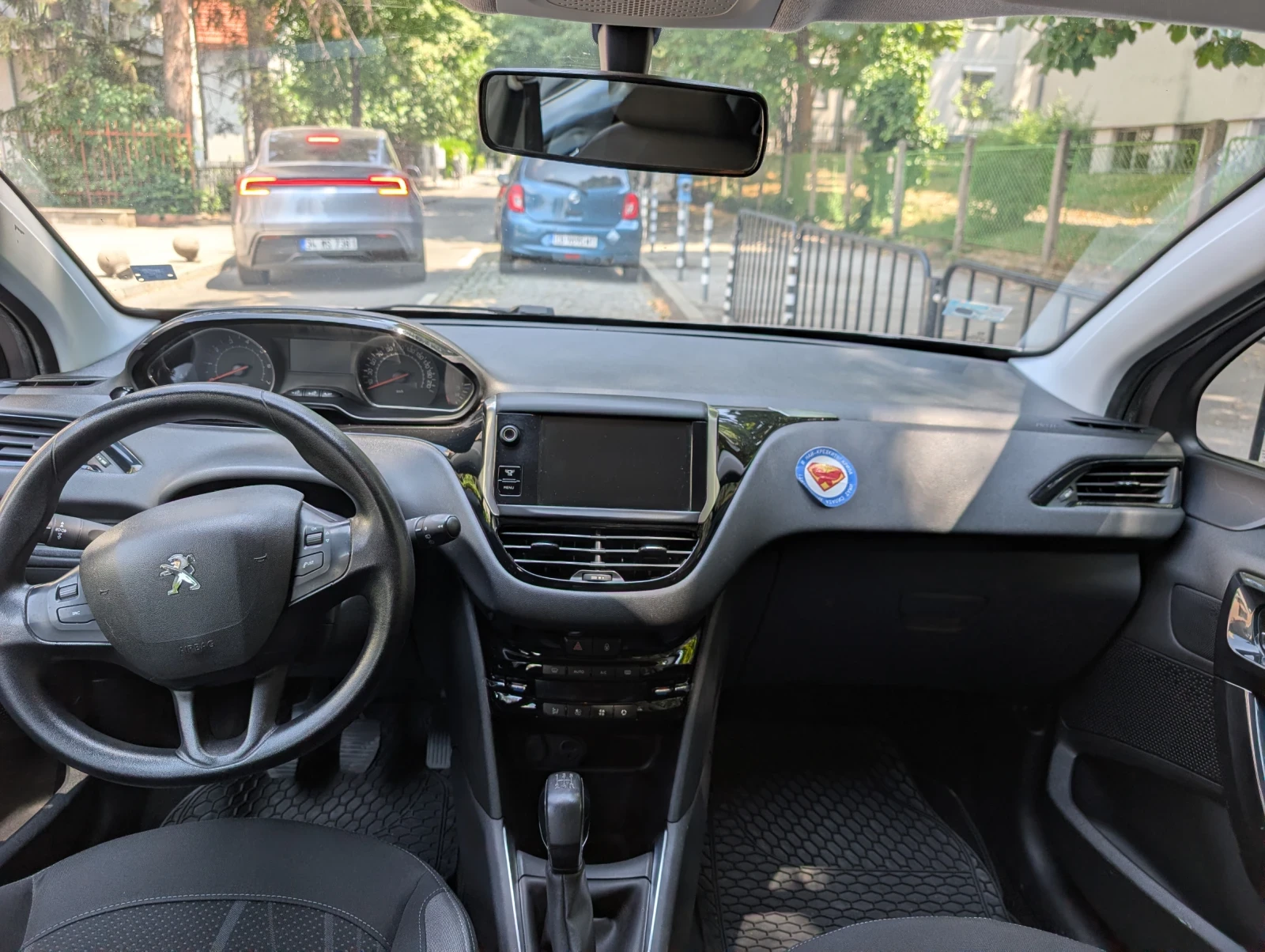 Peugeot 208, снимка 5 - Автомобили и джипове - 55653030