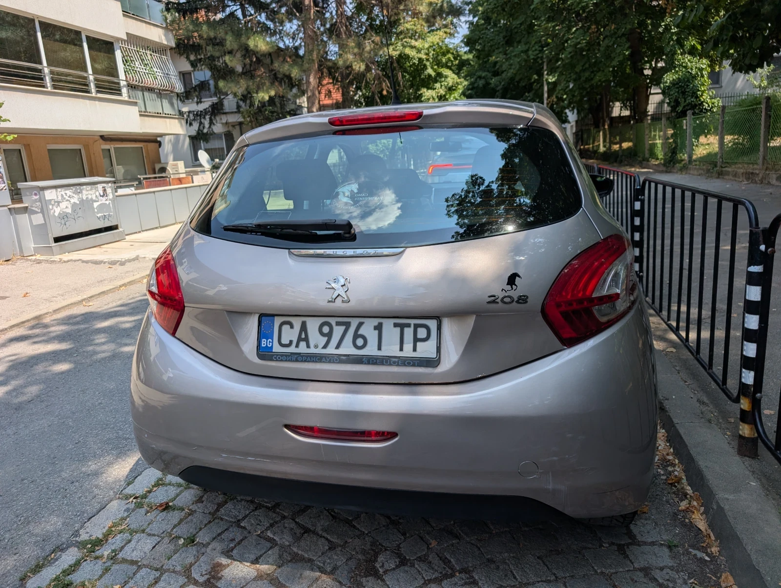 Peugeot 208, снимка 3 - Автомобили и джипове - 55653030