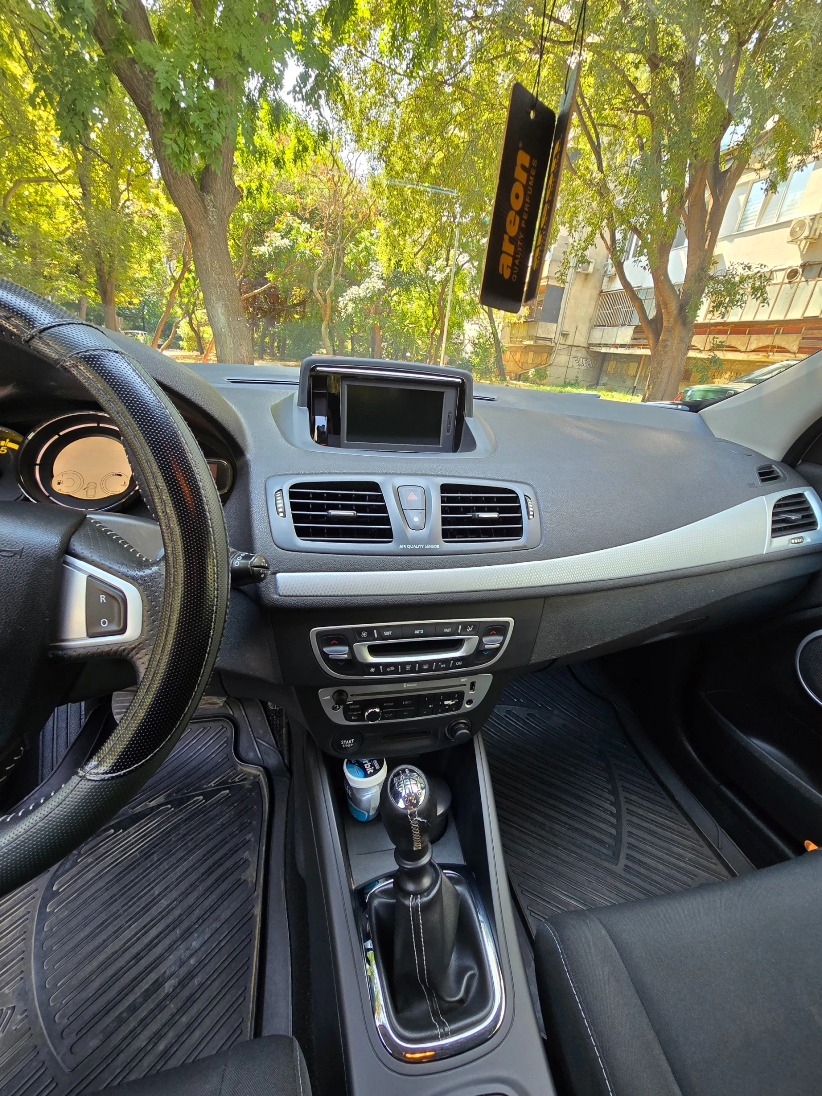 Renault Megane 1.5 dCi 110кс, снимка 11 - Автомобили и джипове - 56057468