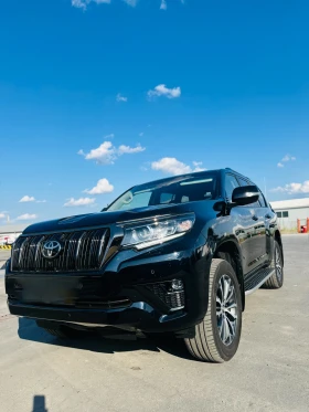 Toyota Land cruiser 2.8D Luxury Black Edition, снимка 1