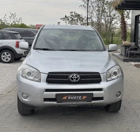 ������ Toyota Rav4