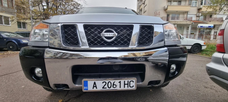 Nissan Titan crew cab Titan 5.6 LE, снимка 15 - Автомобили и джипове - 47085533