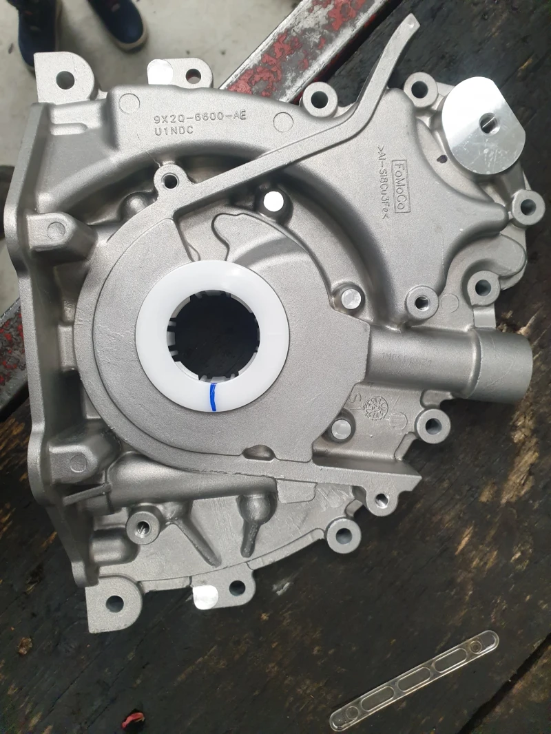 Land Rover Discovery, снимка 16 - Автомобили и джипове - 52512472