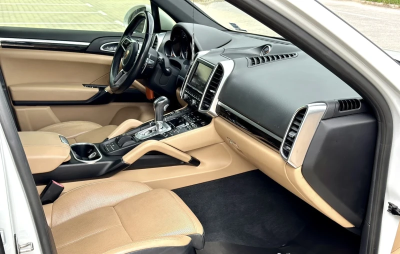 Porsche Cayenne GTS, снимка 12 - Автомобили и джипове - 52700427