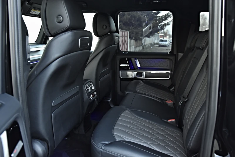 Mercedes-Benz G 63 AMG STRONGER THAN TIME * FACE-2025* CARBON 3D-BURM 360, снимка 16 - Автомобили и джипове - 52887594
