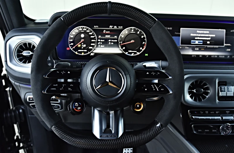 Mercedes-Benz G 63 AMG STRONGER THAN TIME * FACE-2025* CARBON 3D-BURM 360, снимка 10 - Автомобили и джипове - 52887594