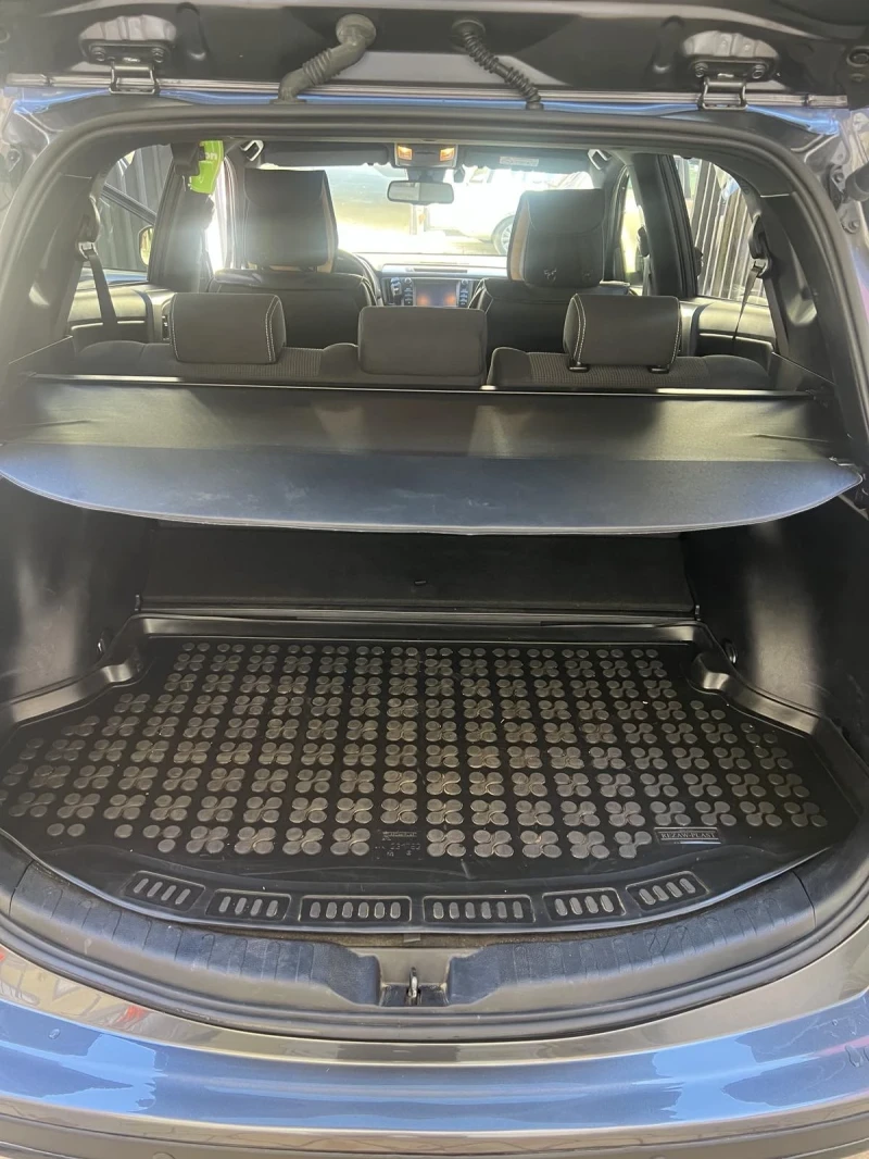 Toyota Rav4, снимка 10 - Автомобили и джипове - 53120638