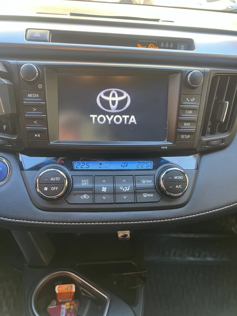 Toyota Rav4, снимка 8 - Автомобили и джипове - 53120638