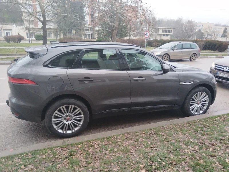 Jaguar F-PACE, снимка 3 - Автомобили и джипове - 53157258