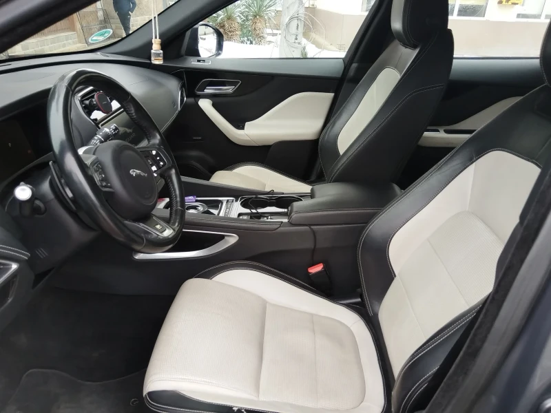Jaguar F-PACE, снимка 5 - Автомобили и джипове - 53157258