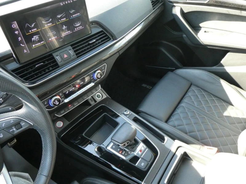 Audi SQ5 PRESTIGE TECHNIK DIGITAL/ПОДГРЕВИ/ПАНО/ПЕРФЕКТЕН!, снимка 10 - Автомобили и джипове - 53280688