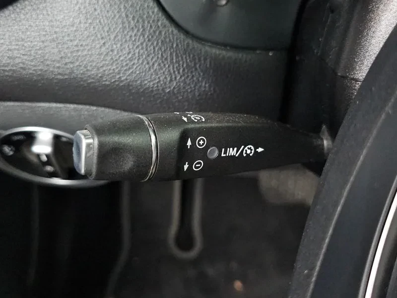 Mercedes-Benz GLA 220, снимка 17 - Автомобили и джипове - 55898284