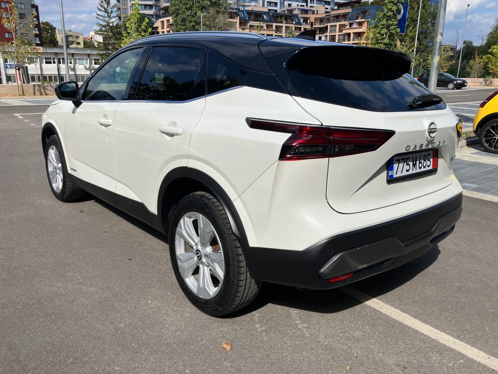 Nissan Qashqai 16000 km 1.5 e-Power hybrid - изображение 6