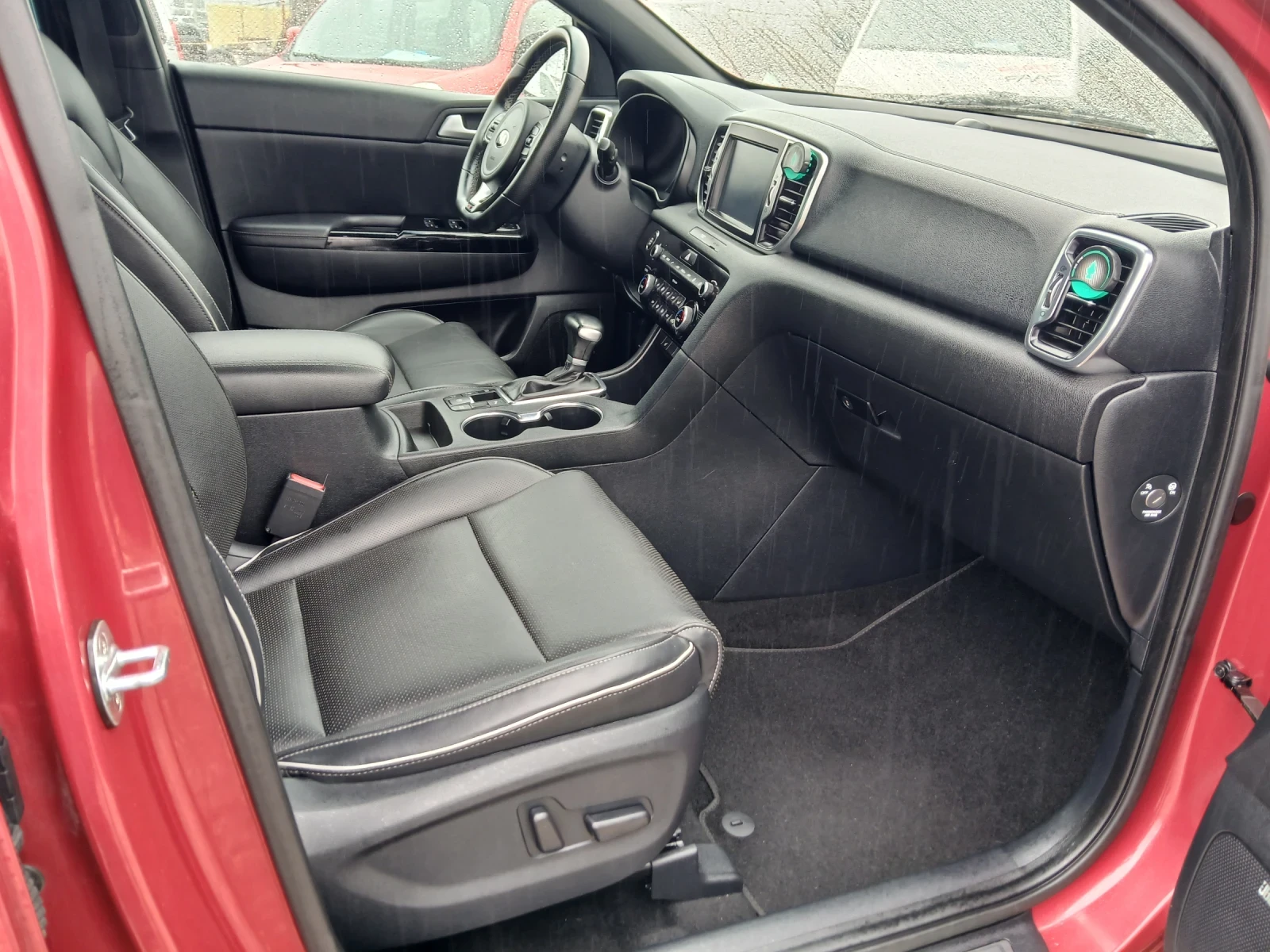 Kia Sportage 1.6crdi GT-line, снимка 10 - Автомобили и джипове - 54067265