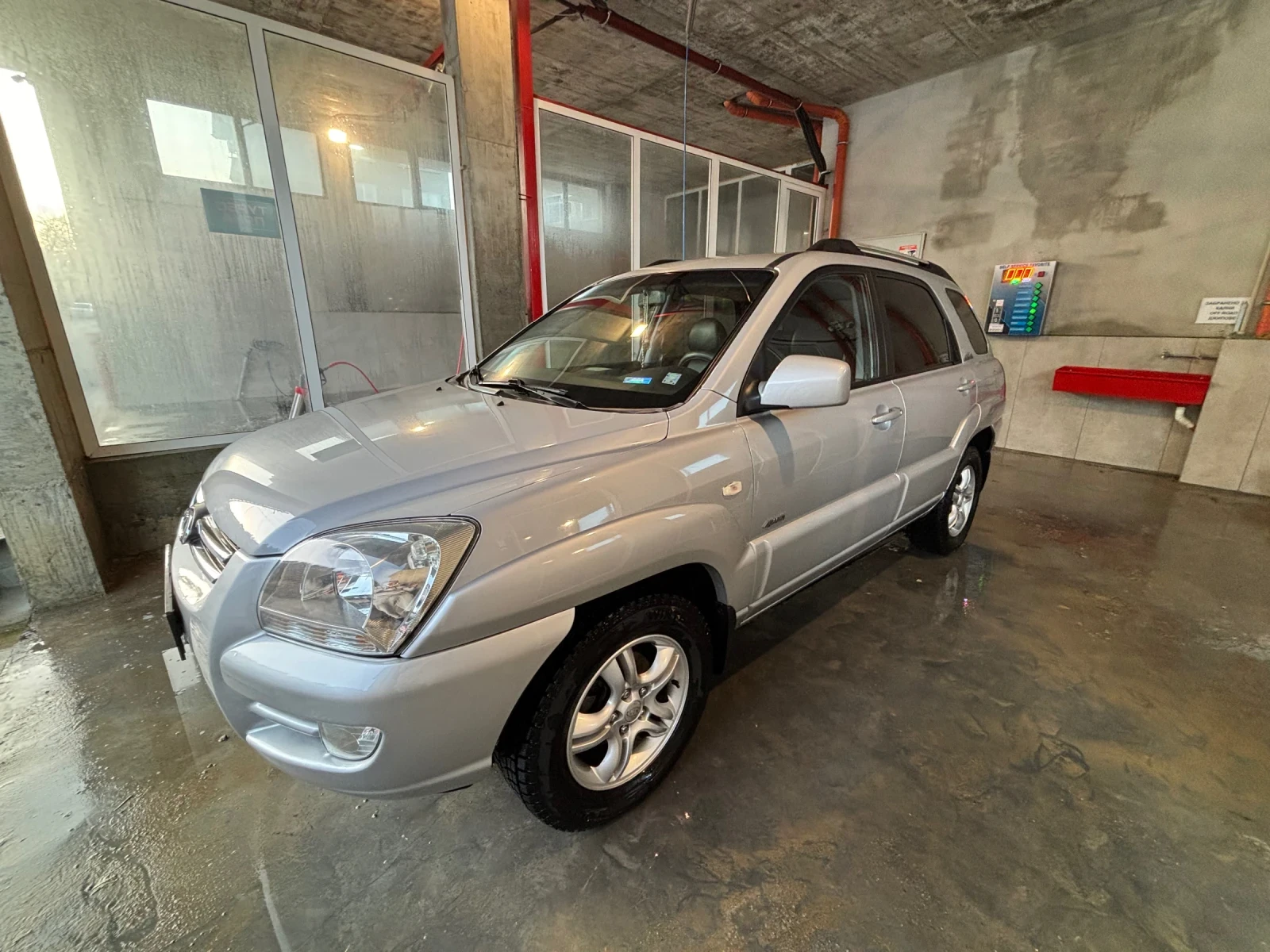 Kia Sportage 2.0, снимка 2 - Автомобили и джипове - 54247092