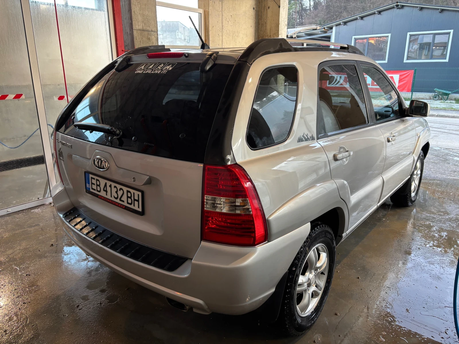 Kia Sportage 2.0, снимка 4 - Автомобили и джипове - 54247092