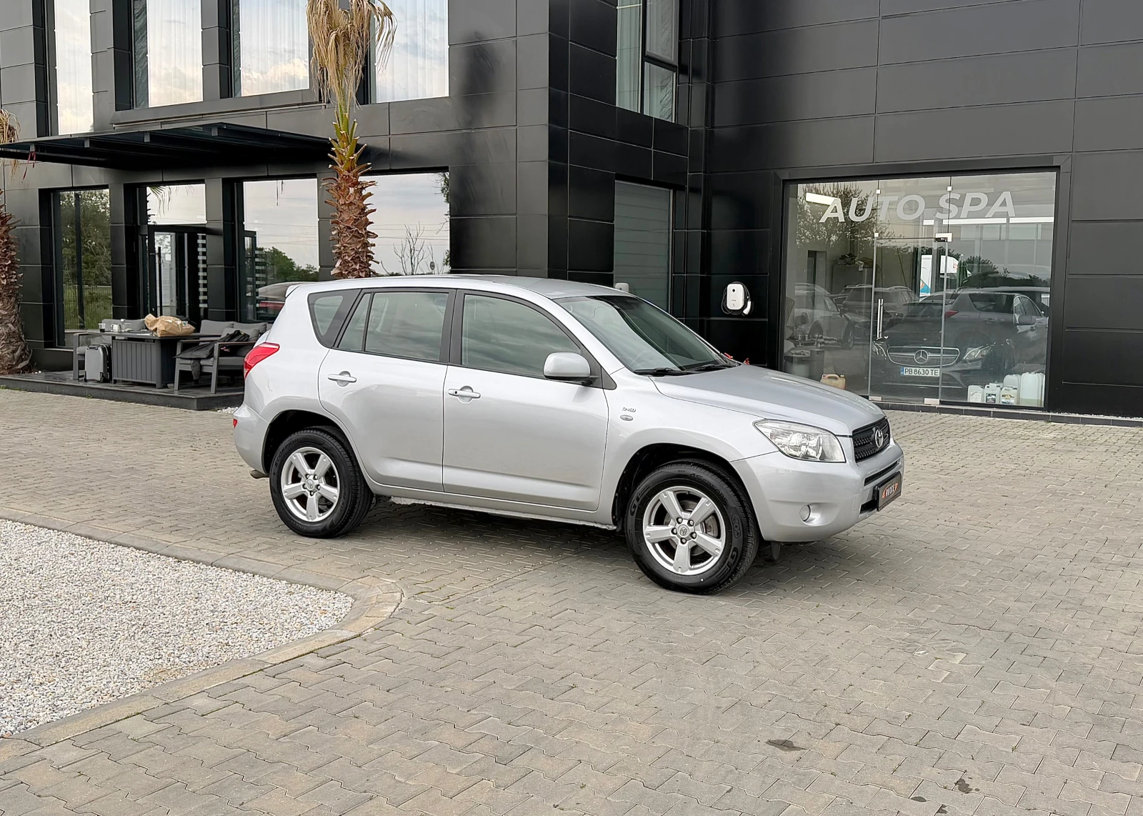 Toyota Rav4 2.0D4-d , снимка 3 - Автомобили и джипове - 54311543