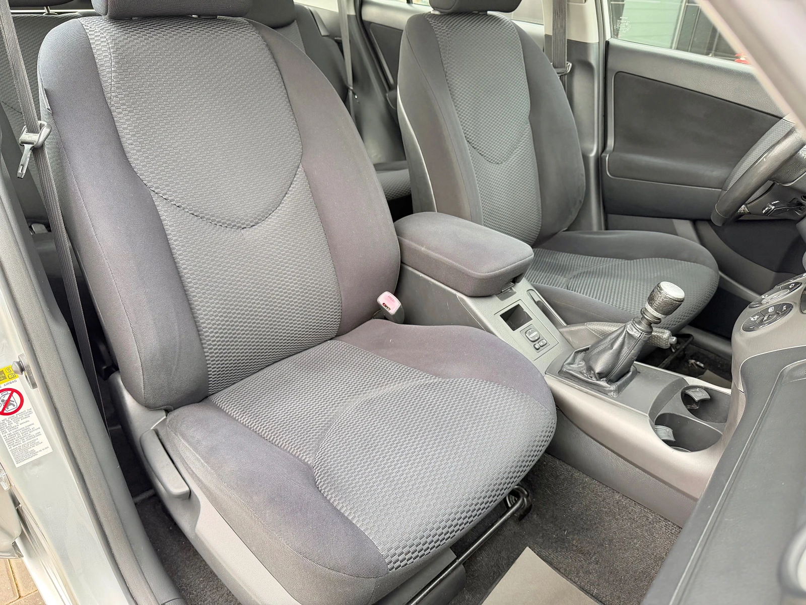 Toyota Rav4 2.0D4-d , снимка 11 - Автомобили и джипове - 54311543