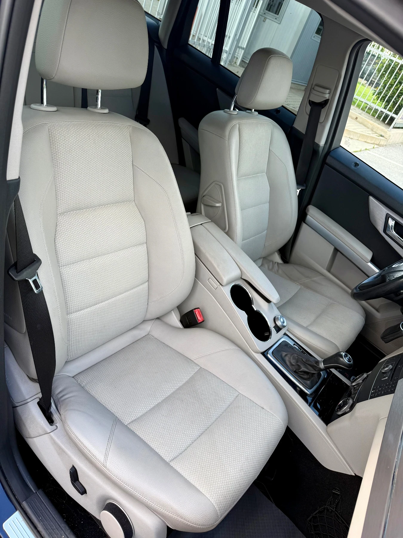 Mercedes-Benz GLK 220 CDI  / 4 MATIC / ПЕРФЕКТНА , снимка 15 - Автомобили и джипове - 55165034