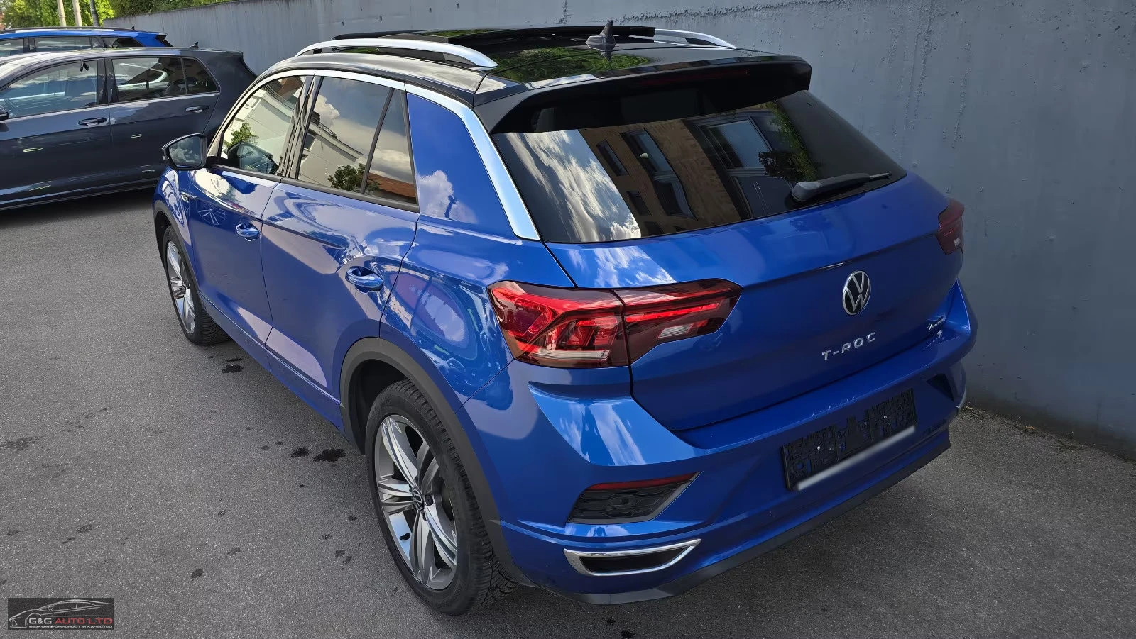 VW T-Roc 2.0TDI/R-DESIGN/150HP/DSG/4X4/LED/CAM/PANO/601z, снимка 2 - Автомобили и джипове - 55276418