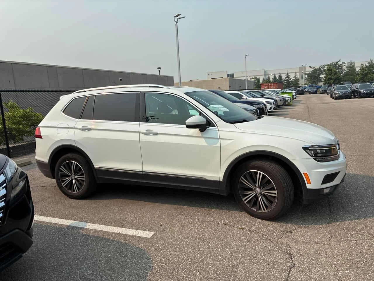 VW Tiguan Highline/CARFAX/КЛИП/ПОДГРЕВ/360/ПАНОРАМА, снимка 3 - Автомобили и джипове - 55468892