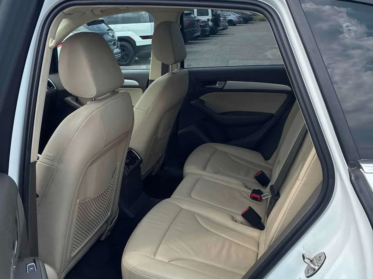 Audi Q5 * 2.0T Progressiv * CARFAX * ОПЦИЯ ЗА ФИНАНСИРАНЕ , снимка 11 - Автомобили и джипове - 55663151