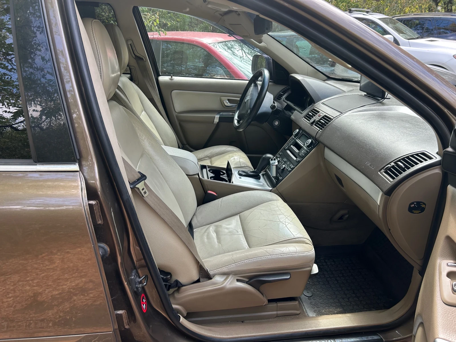 Volvo Xc90 D5, снимка 8 - Автомобили и джипове - 56086767