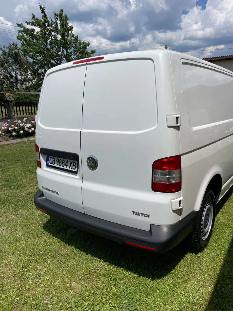 VW T5, снимка 2 - Бусове и автобуси - 48656729