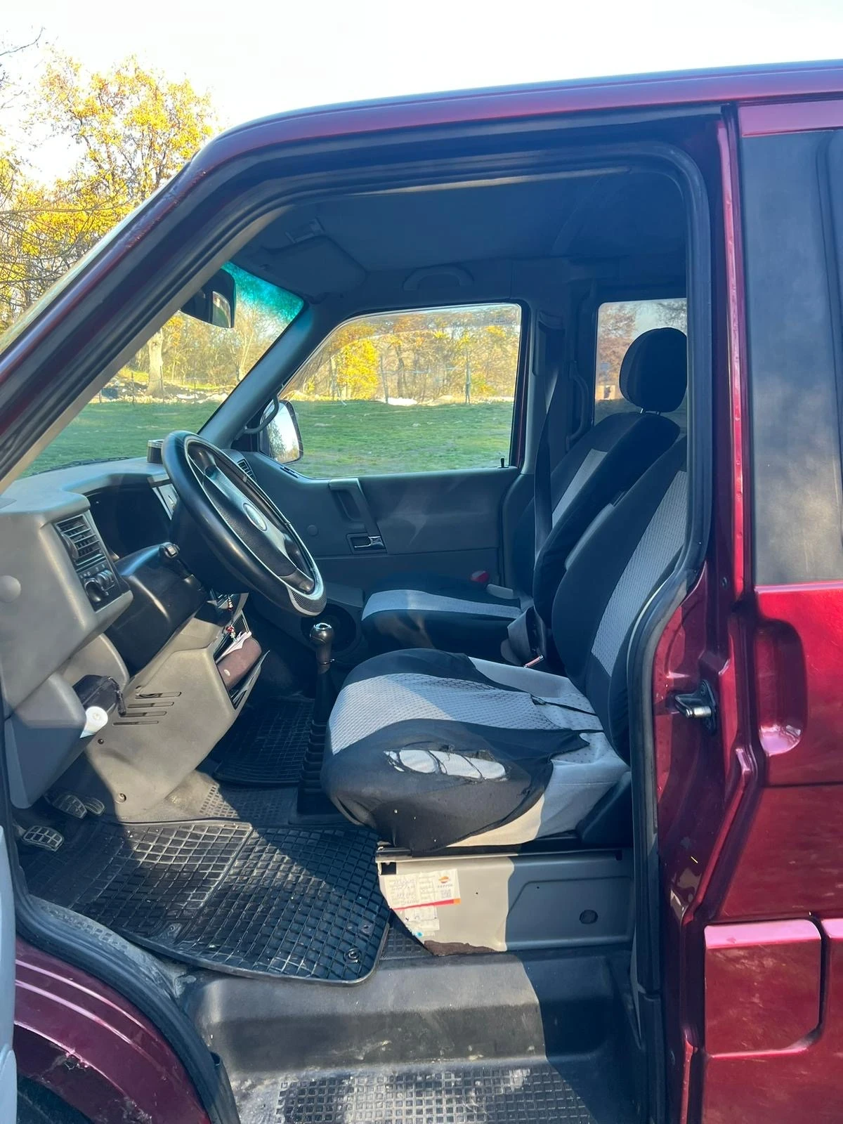 VW T4, снимка 4 - Бусове и автобуси - 54238535