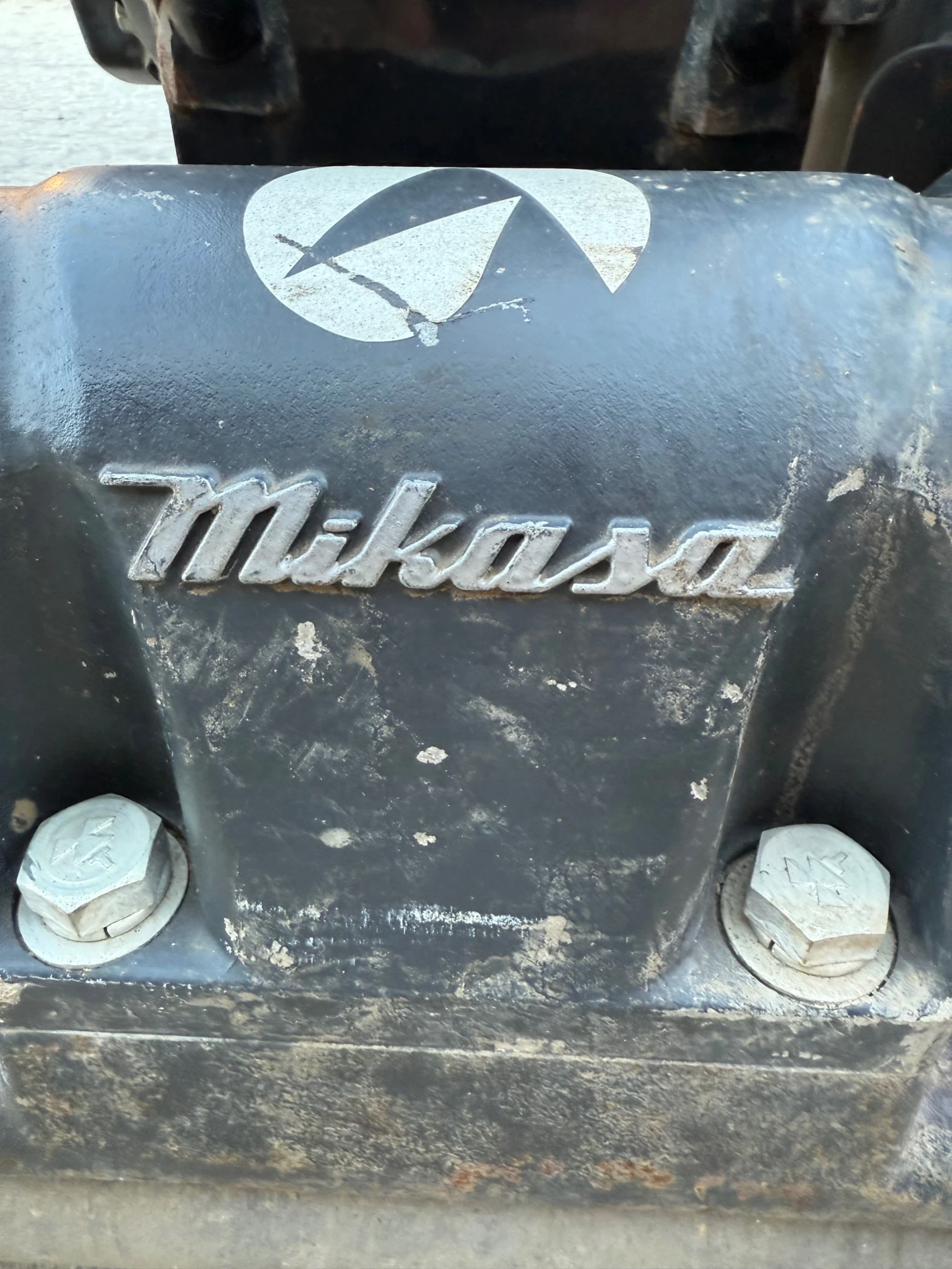 Трамбовки Друга Mikasa, снимка 12 - Индустриална техника - 53902807