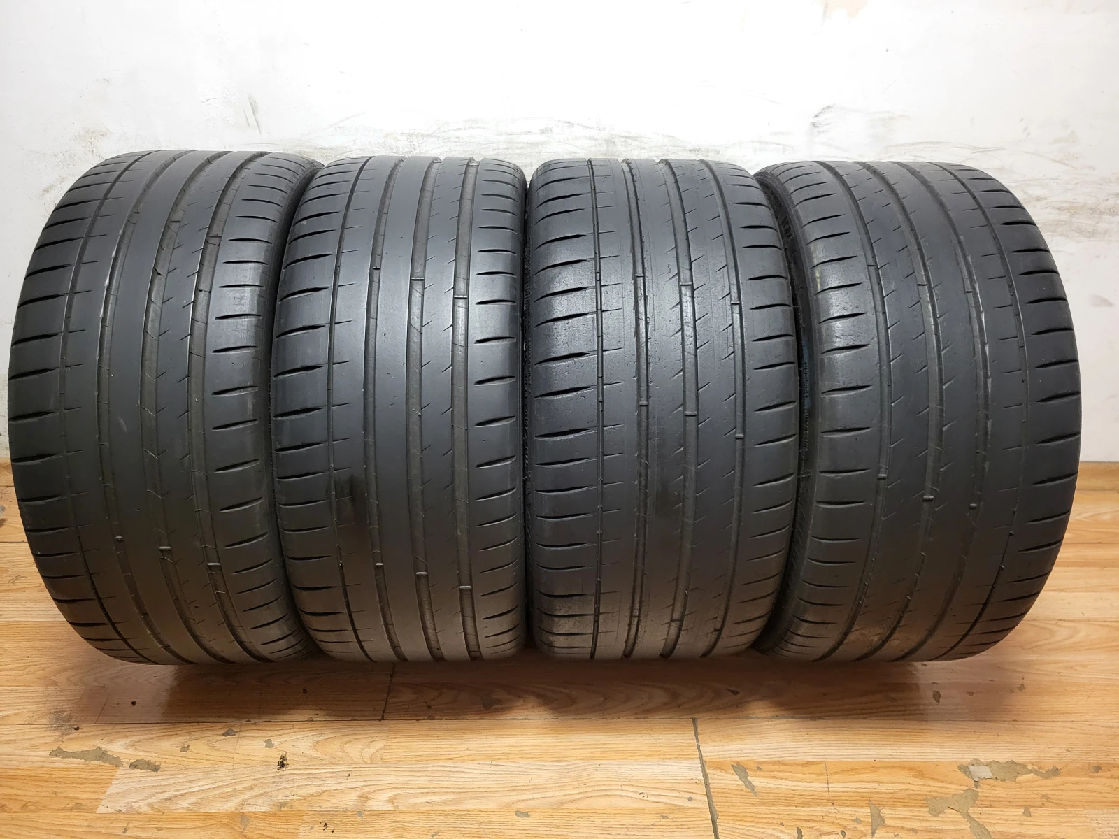 Гуми Летни 275/30R20