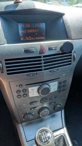 Opel Astra Комби, снимка 7