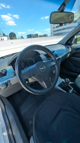 Opel Astra Комби, снимка 5