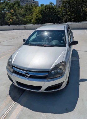 Opel Astra Комби, снимка 1