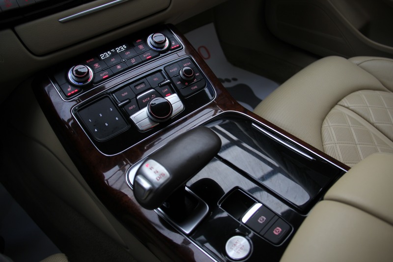 Audi A8 Quattro/LED/Navi/Подгрев, снимка 9 - Автомобили и джипове - 39322416