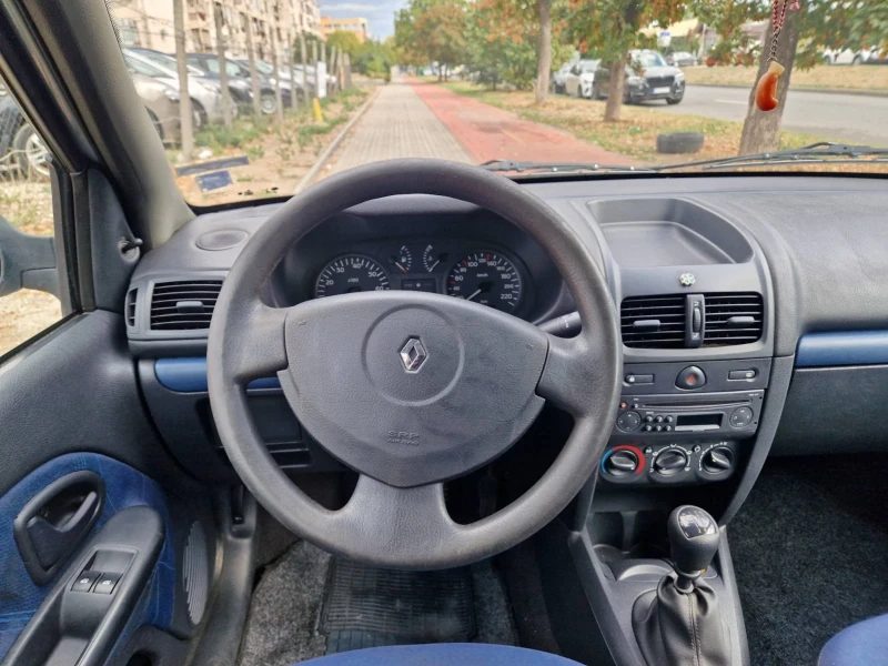 Renault Clio 1.2, снимка 12 - Автомобили и джипове - 47263461