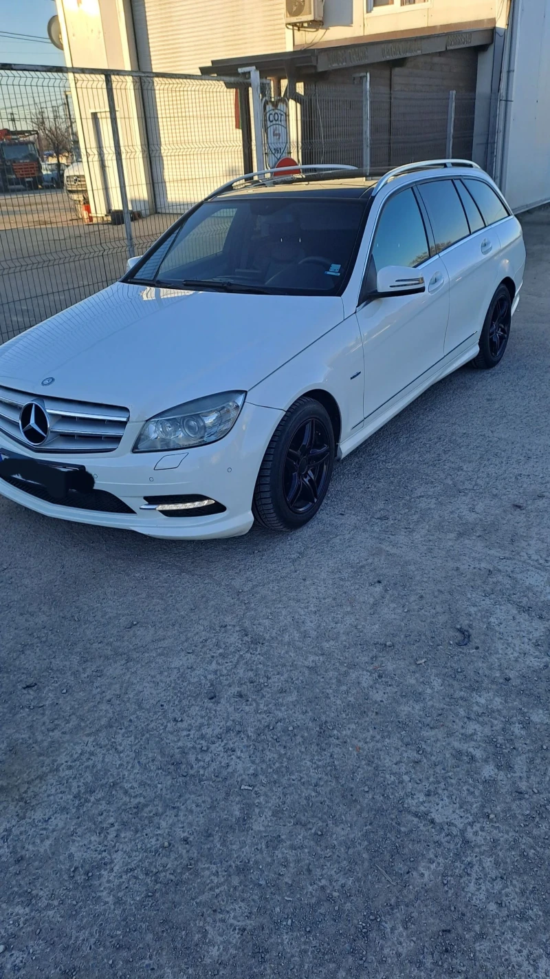 Mercedes-Benz C 220, снимка 1 - Автомобили и джипове - 49425559