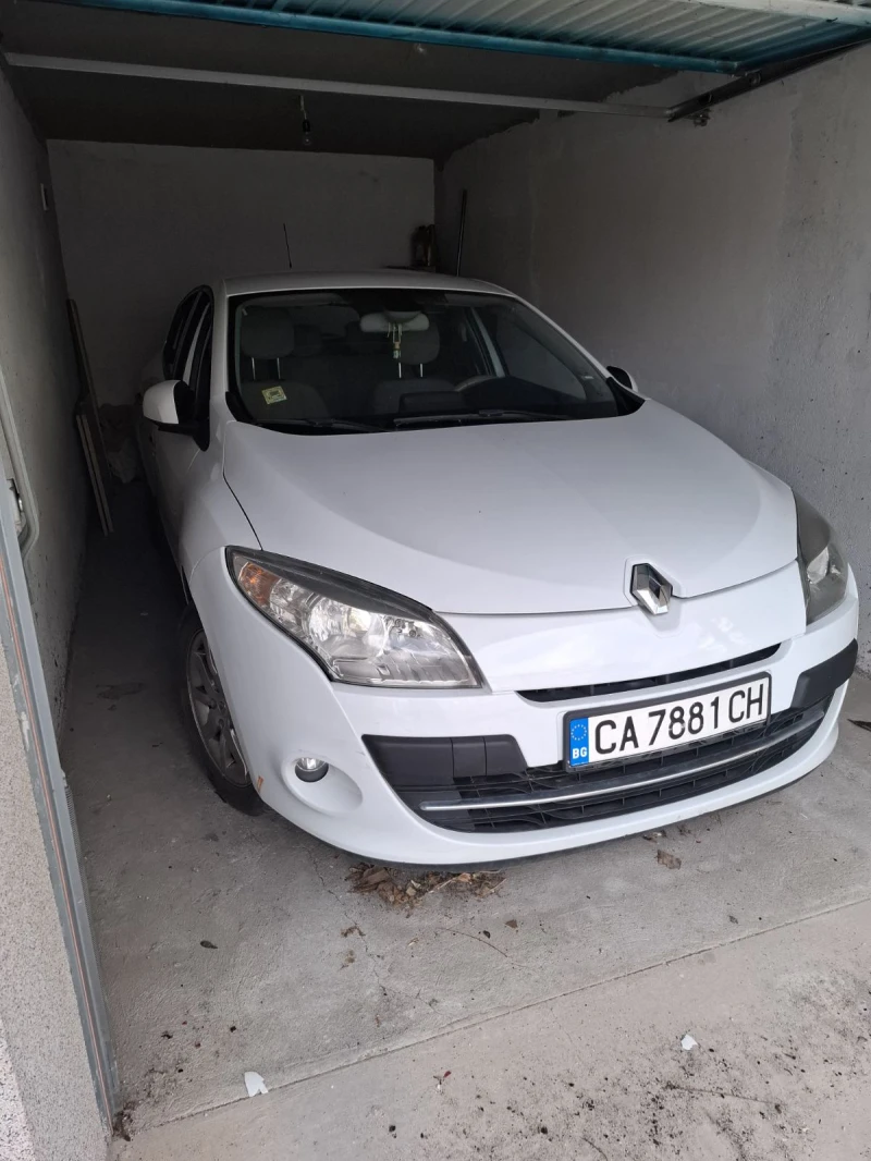 Renault Megane 1, 4 TCE, снимка 8 - Автомобили и джипове - 51888459
