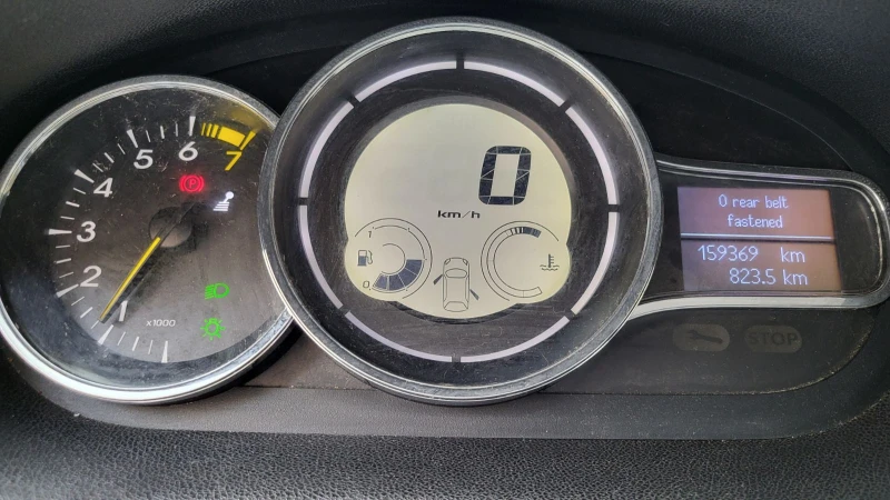 Renault Megane 1, 4 TCE, снимка 7 - Автомобили и джипове - 51888459