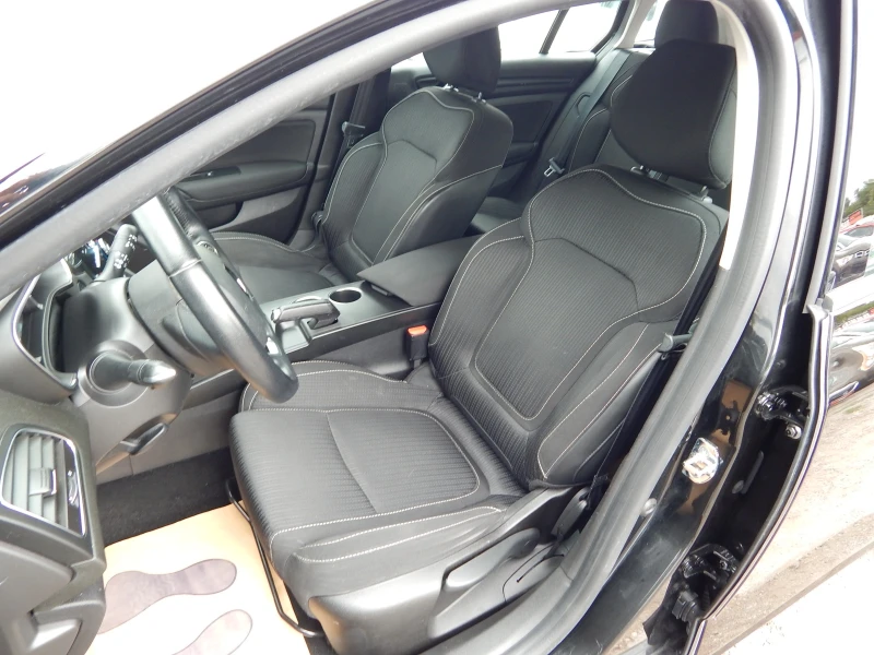 Renault Megane 1.5DCI* ПЕРФЕКТНА* , снимка 11 - Автомобили и джипове - 51204823