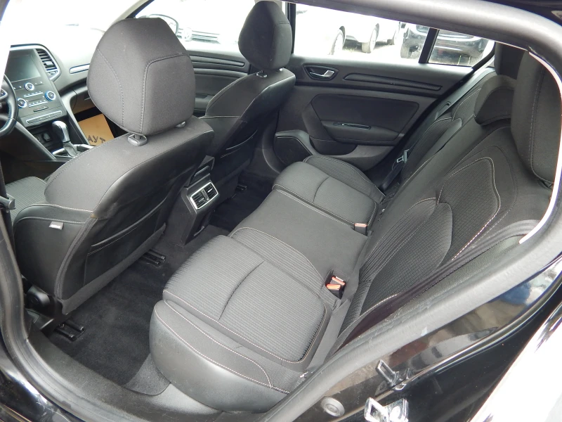 Renault Megane 1.5DCI* ПЕРФЕКТНА* , снимка 15 - Автомобили и джипове - 51204823