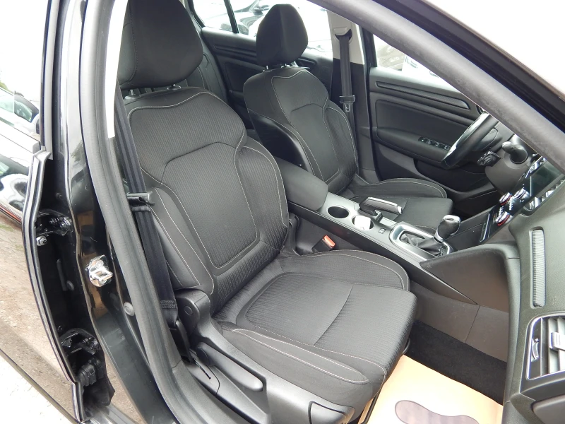 Renault Megane 1.5DCI* ПЕРФЕКТНА* , снимка 17 - Автомобили и джипове - 51204823