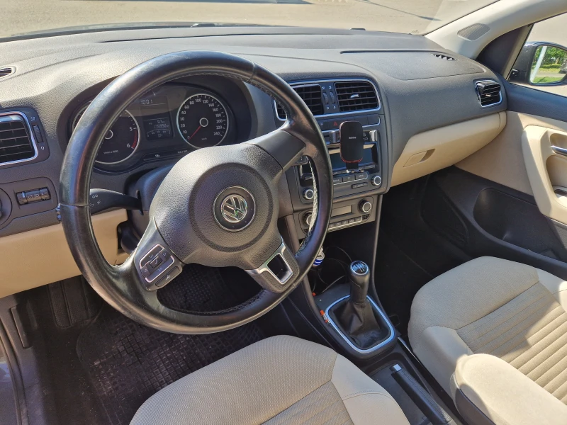 VW Polo, снимка 5 - Автомобили и джипове - 51965311