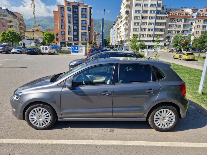 VW Polo, снимка 2 - Автомобили и джипове - 51965311