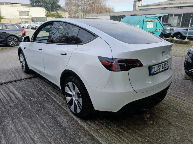 Tesla Model Y  4х4 Европейска Гаранция, снимка 7 - Автомобили и джипове - 52970135