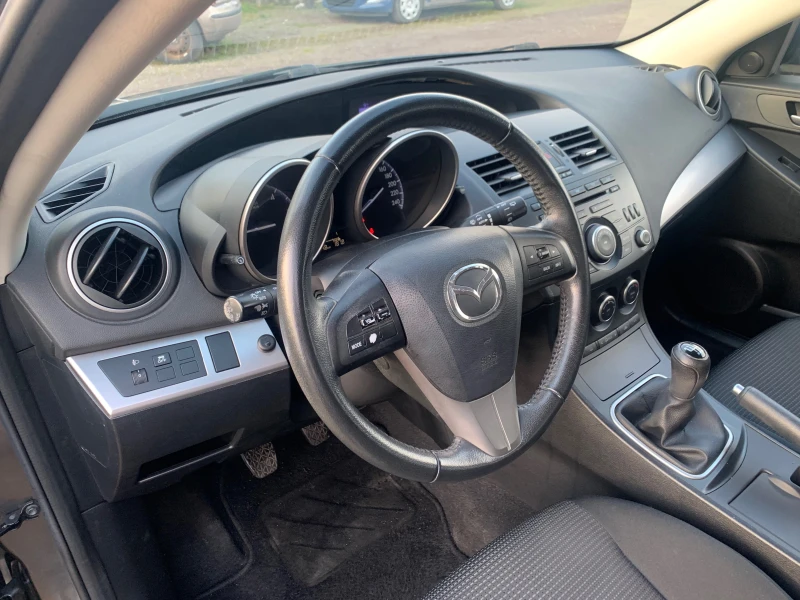 Mazda 3 1.6hdi FACE, снимка 9 - Автомобили и джипове - 53500473