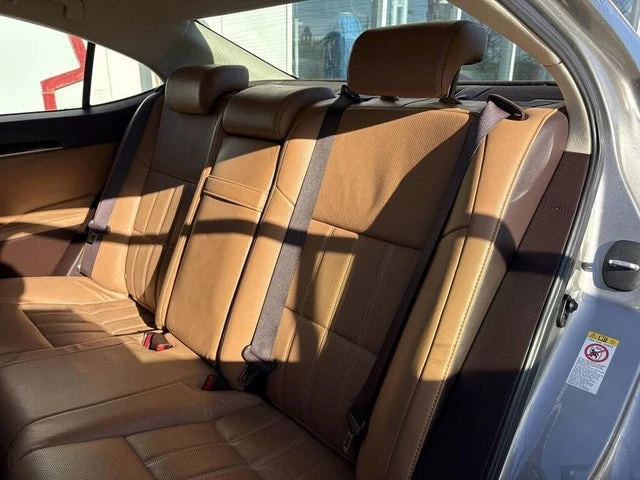 Lexus ES 350 * АвтоКредит* (ЦЕНА ДО БГ), снимка 14 - Автомобили и джипове - 53528341